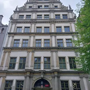 Moon Aparthotel